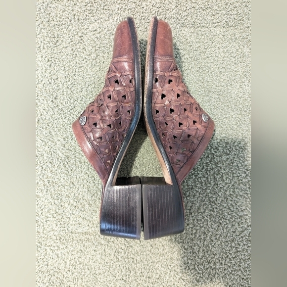 Brighton Brown Heart Cut-Out Leather Slip-On Heeled Mules Size 8.5 Cottagecore - Picture 7 of 11